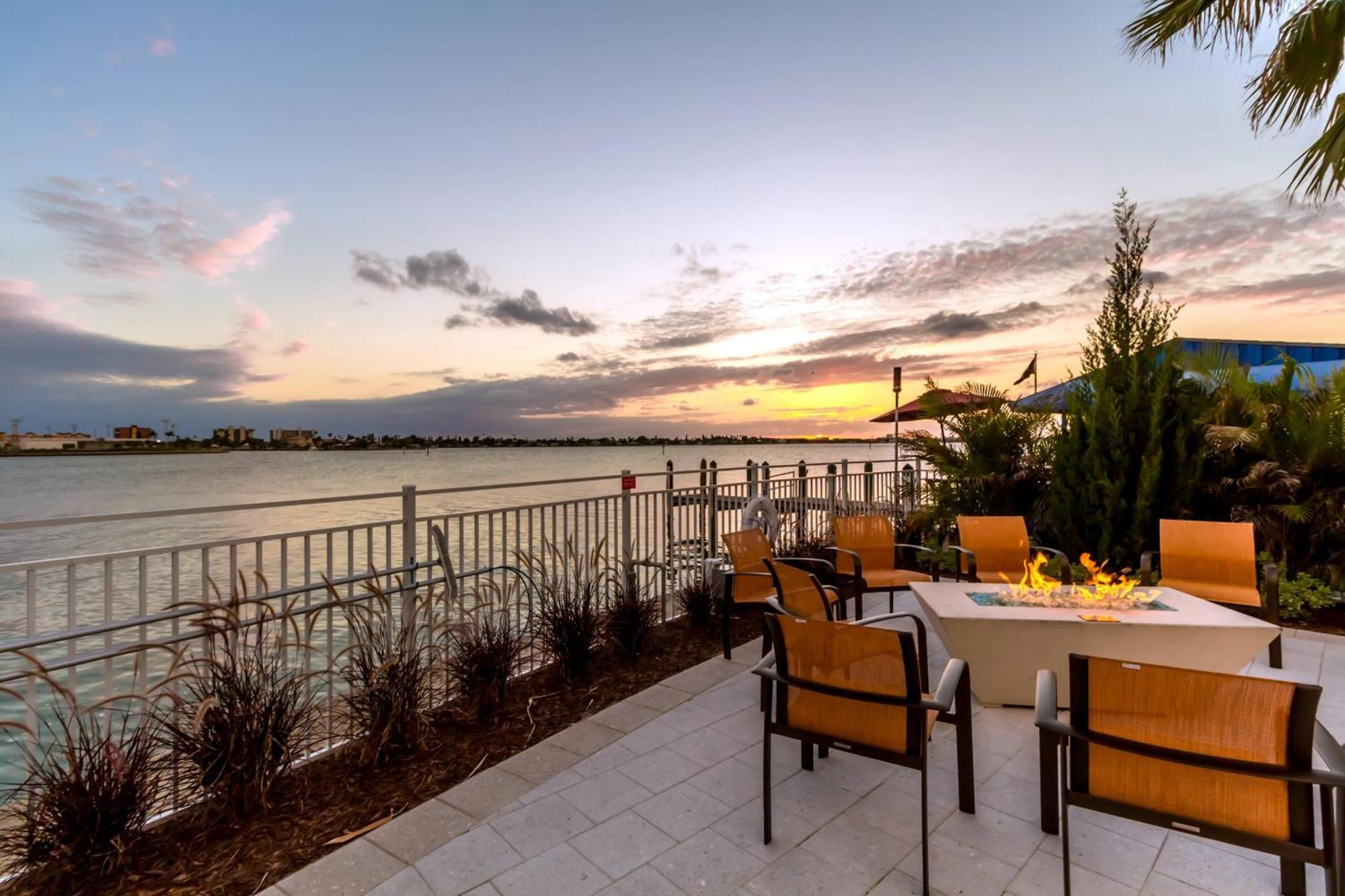 Courtyard By Marriott St. Petersburg Clearwater/Madeira Beach Exteriér fotografie